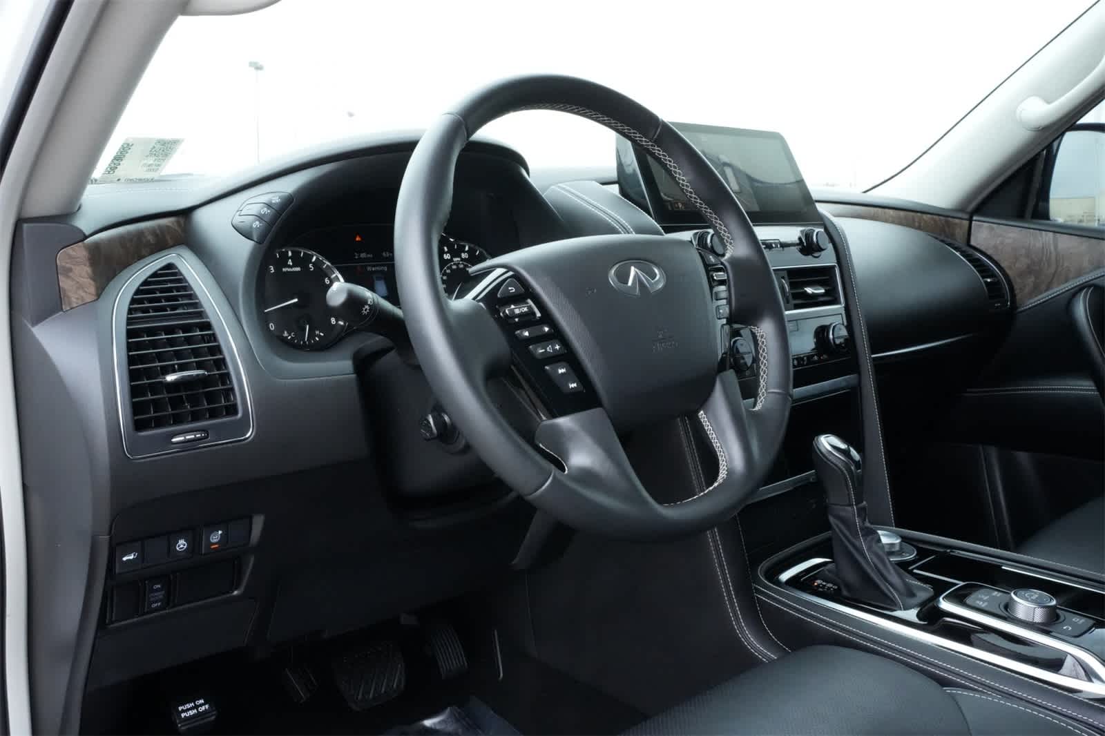 2024 INFINITI QX80 PREMIUM SELECT 4WD