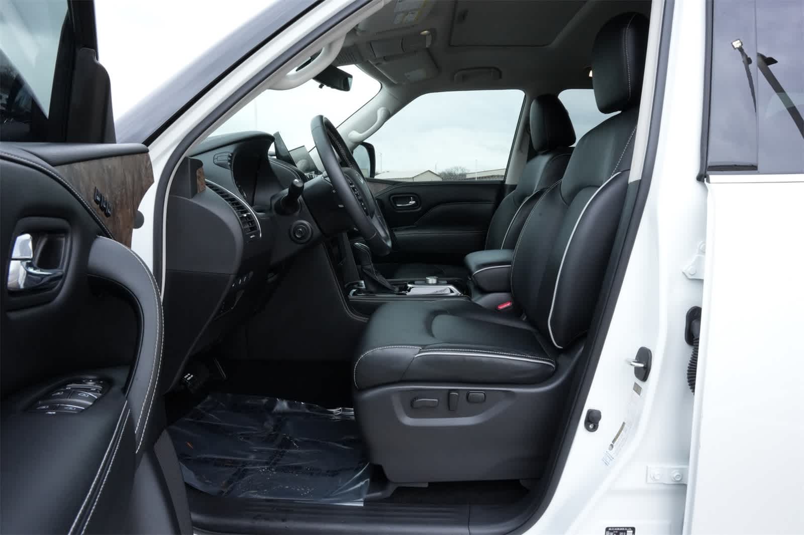 2024 INFINITI QX80 PREMIUM SELECT 4WD