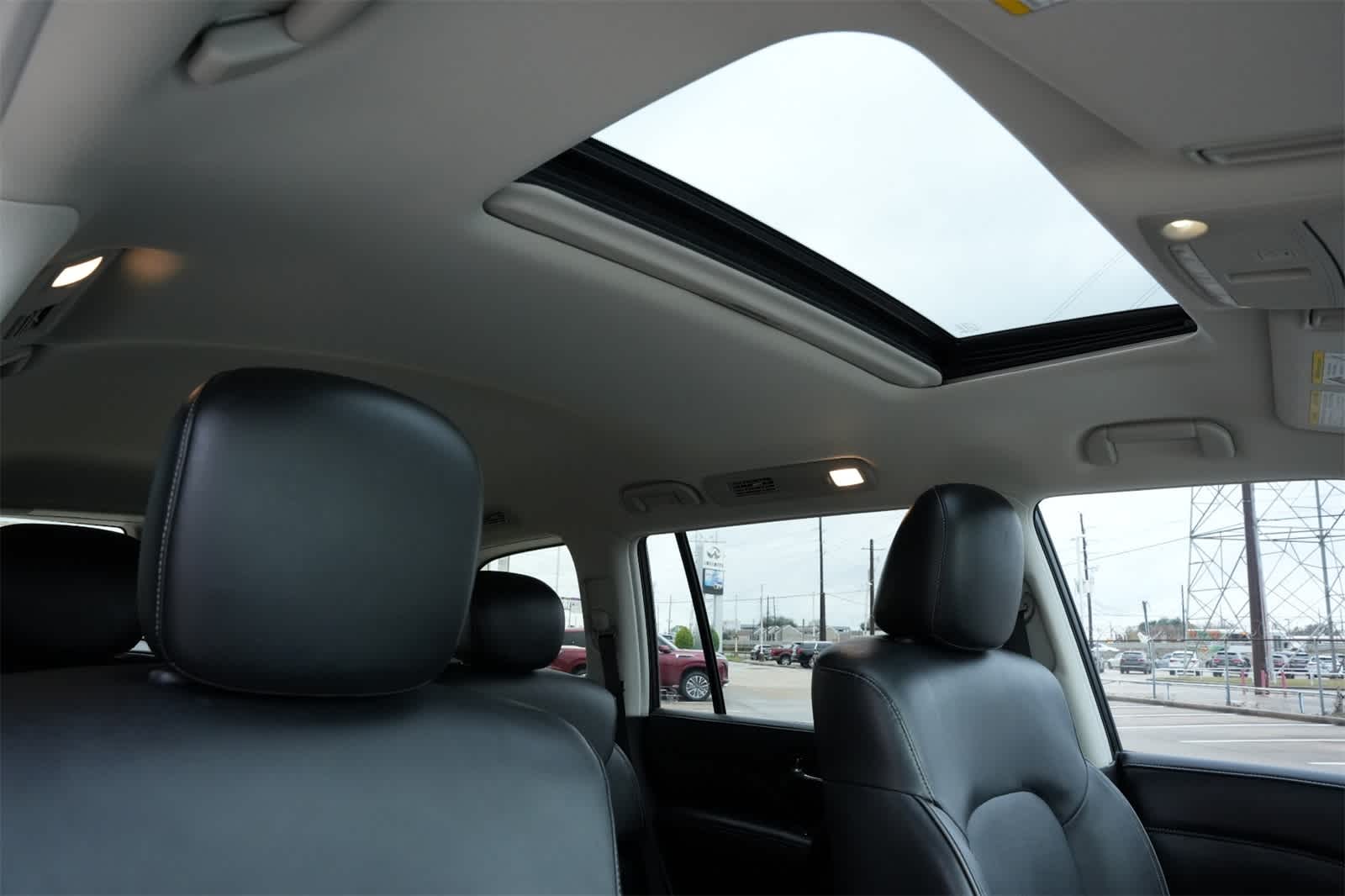 2024 INFINITI QX80 LUXE 4WD