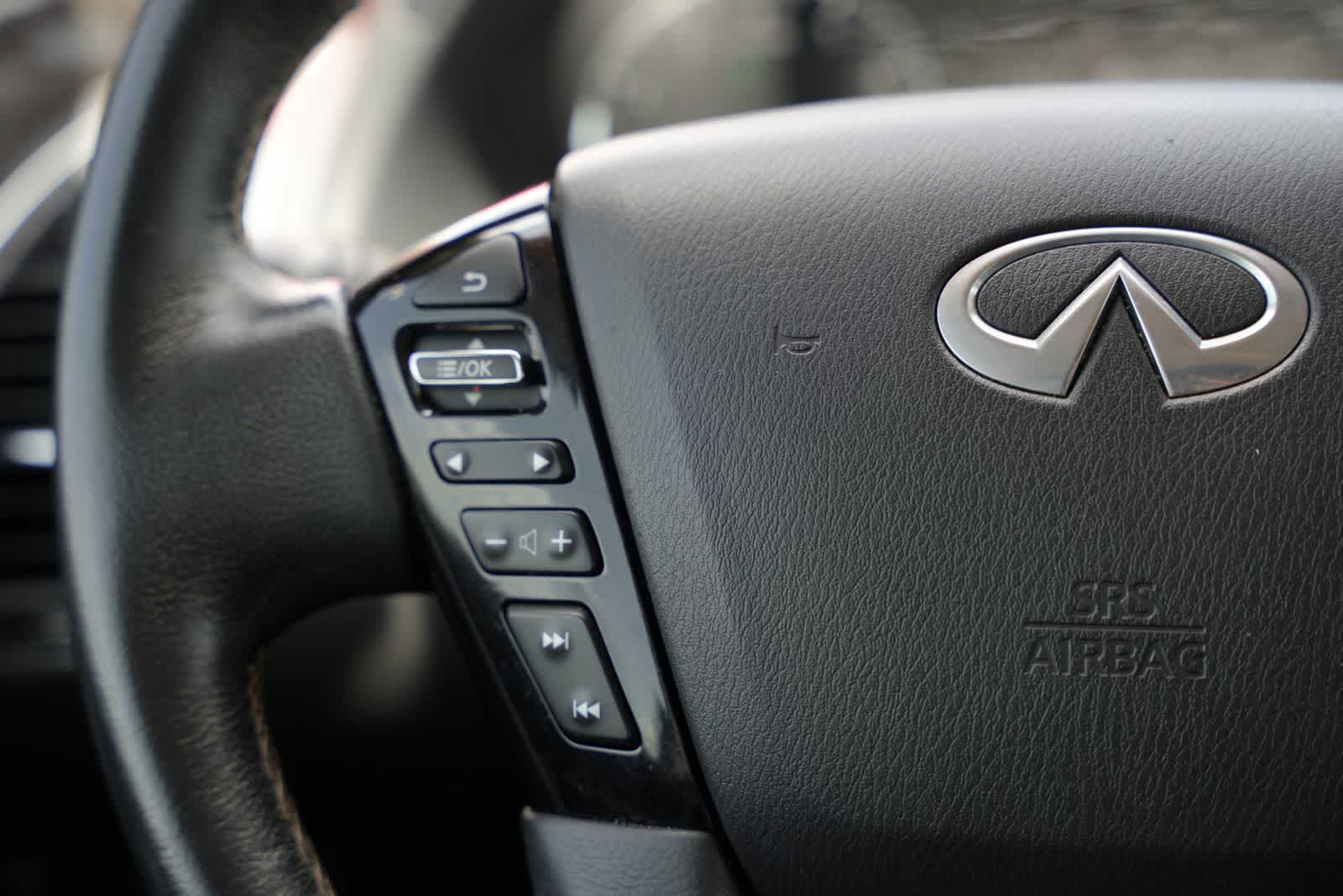 2022 INFINITI QX80 LUXE