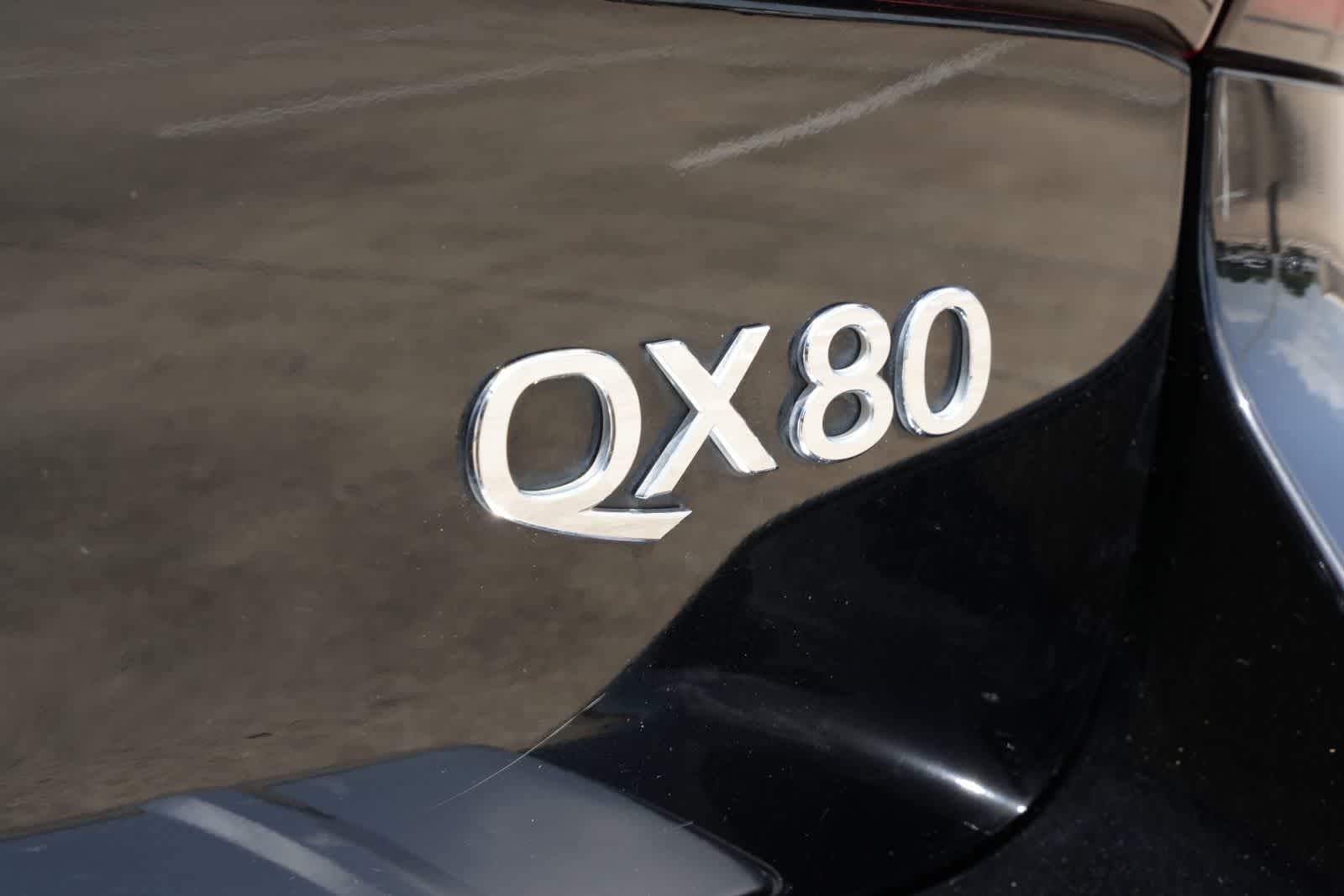 2022 INFINITI QX80 LUXE