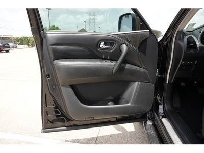 2022 INFINITI QX80 LUXE