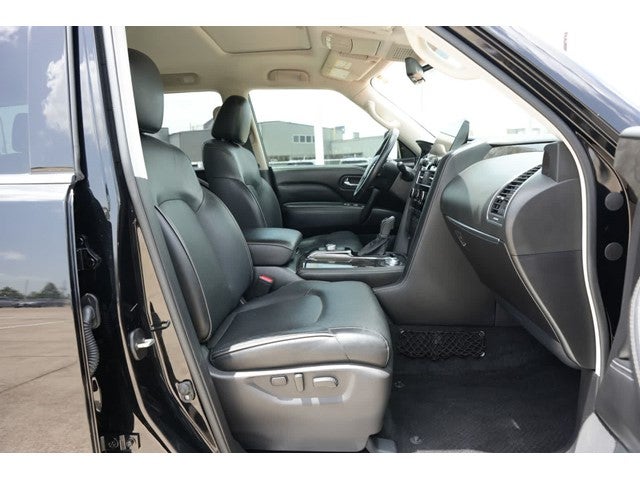 2022 INFINITI QX80 LUXE