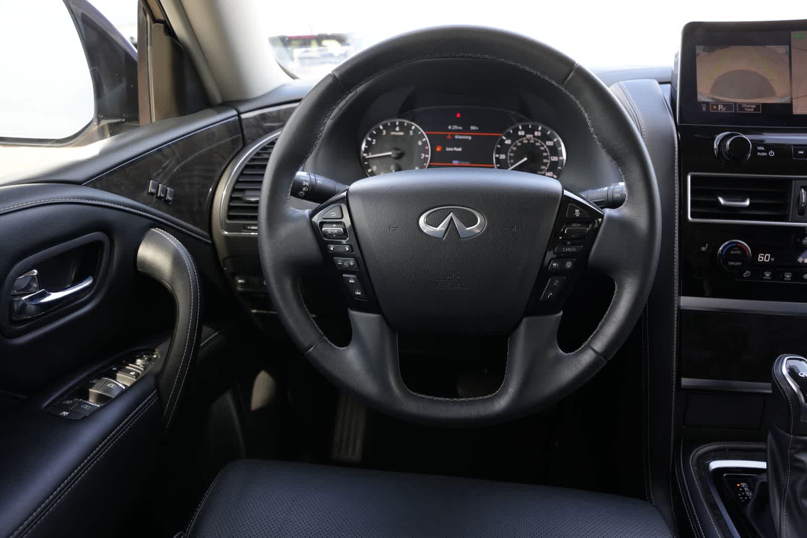 2023 INFINITI QX80 LUXE