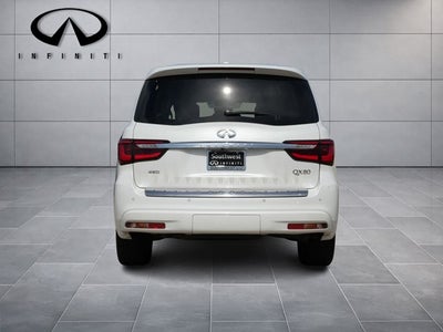 2023 INFINITI QX80 LUXE