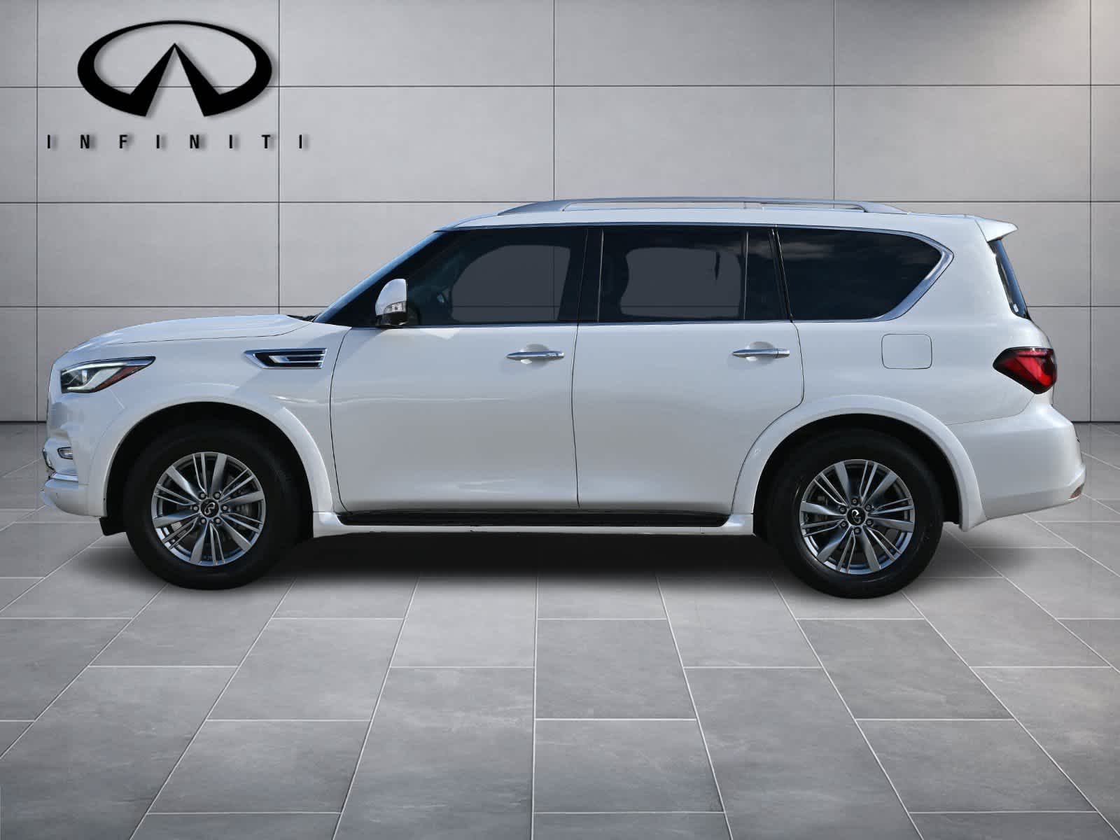 2022 INFINITI QX80 LUXE