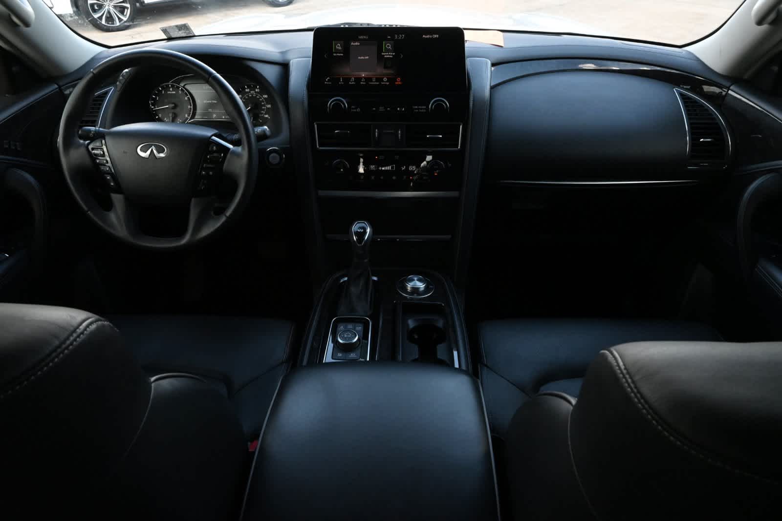 2022 INFINITI QX80 LUXE