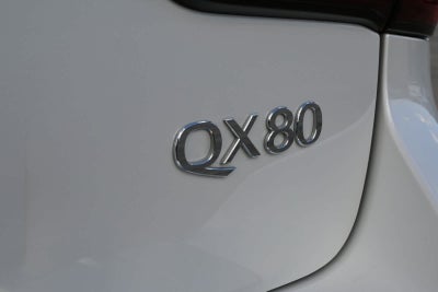 2022 INFINITI QX80 LUXE