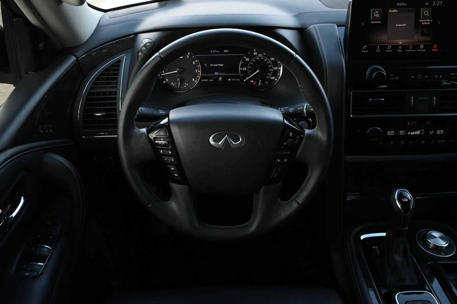 2022 INFINITI QX80 LUXE