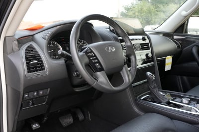 2023 INFINITI QX80 LUXE