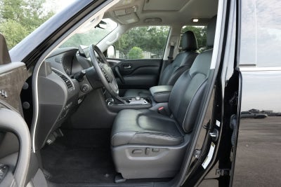 2023 INFINITI QX80 LUXE