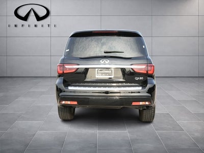2023 INFINITI QX80 LUXE