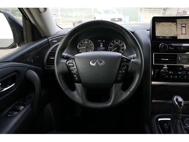2023 INFINITI QX80 LUXE