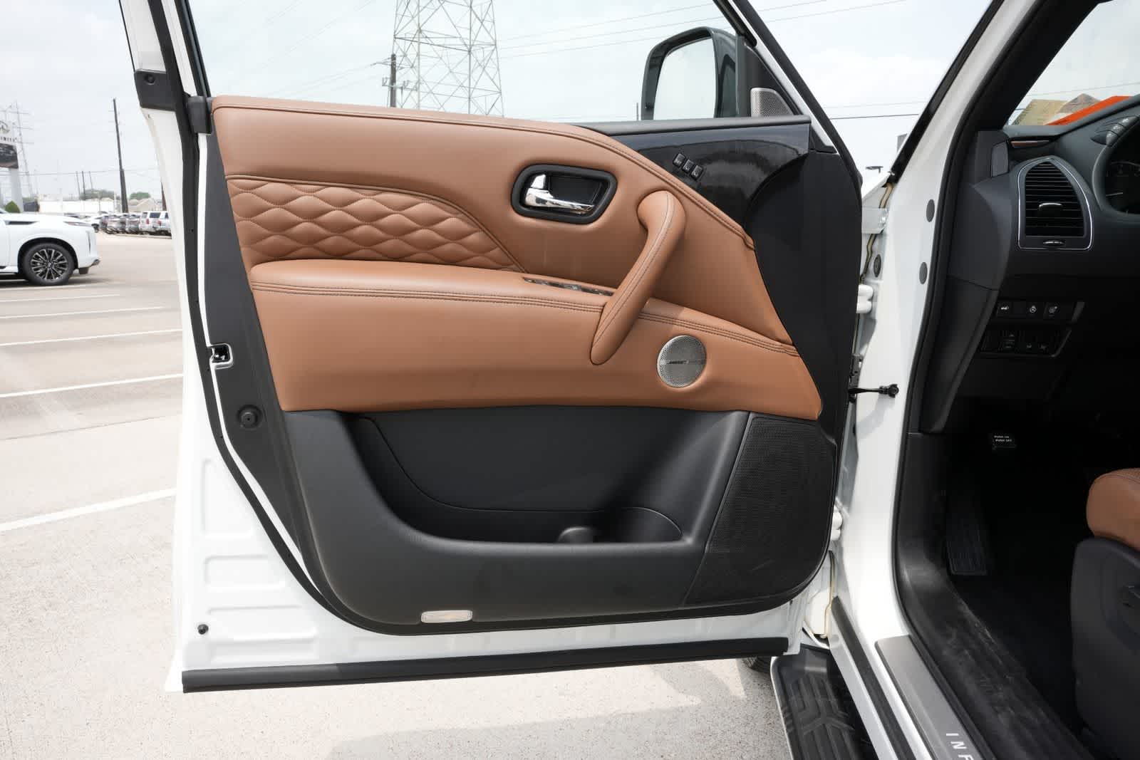 2024 INFINITI QX80 SENSORY