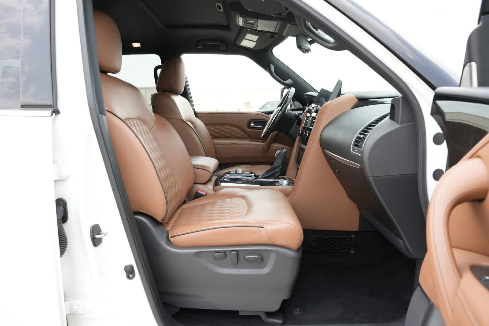 2024 INFINITI QX80 SENSORY