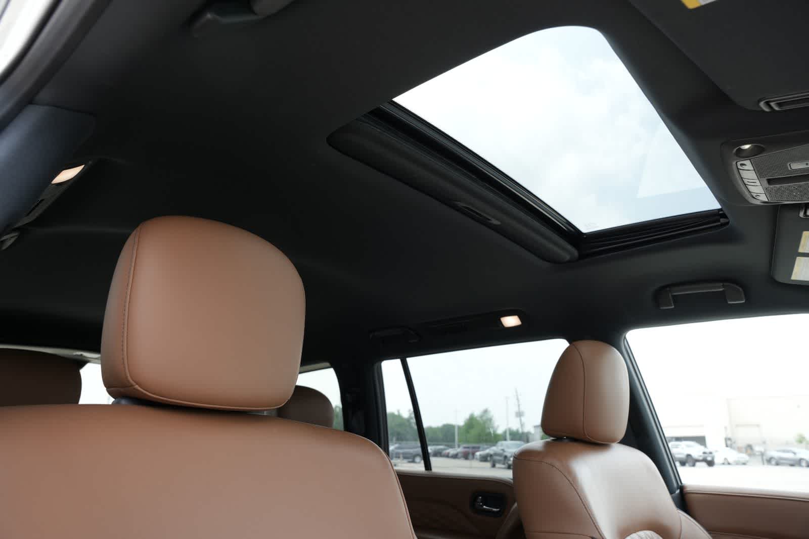 2024 INFINITI QX80 SENSORY
