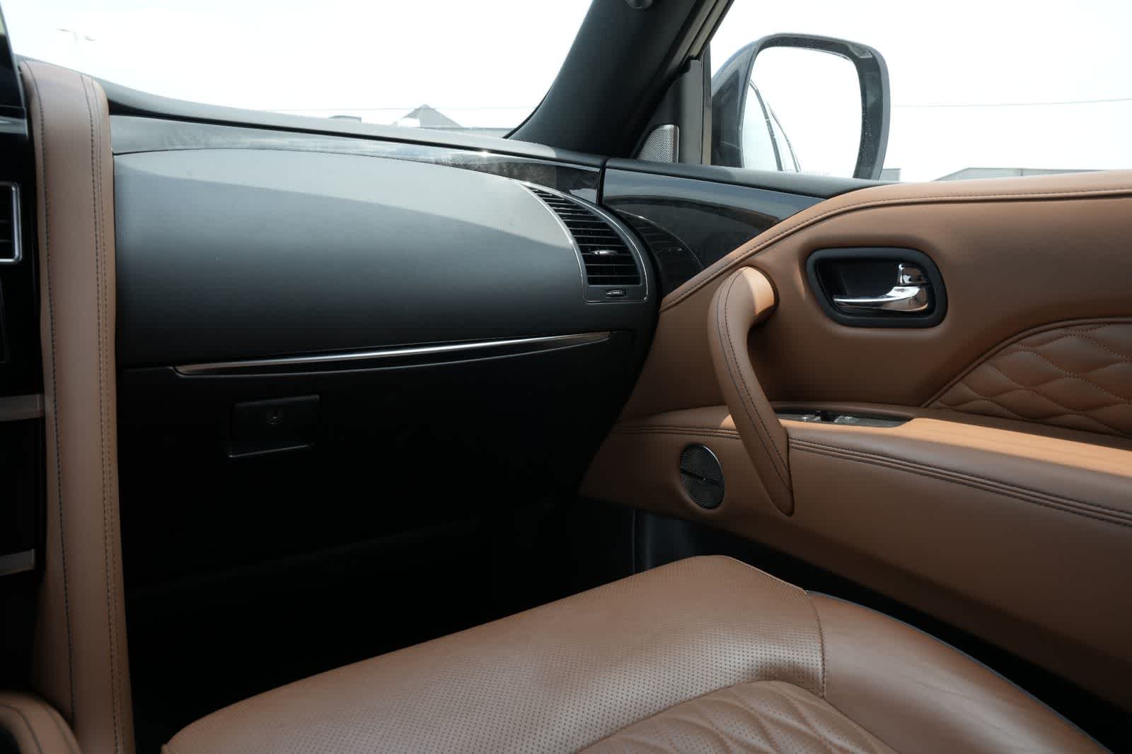 2024 INFINITI QX80 SENSORY