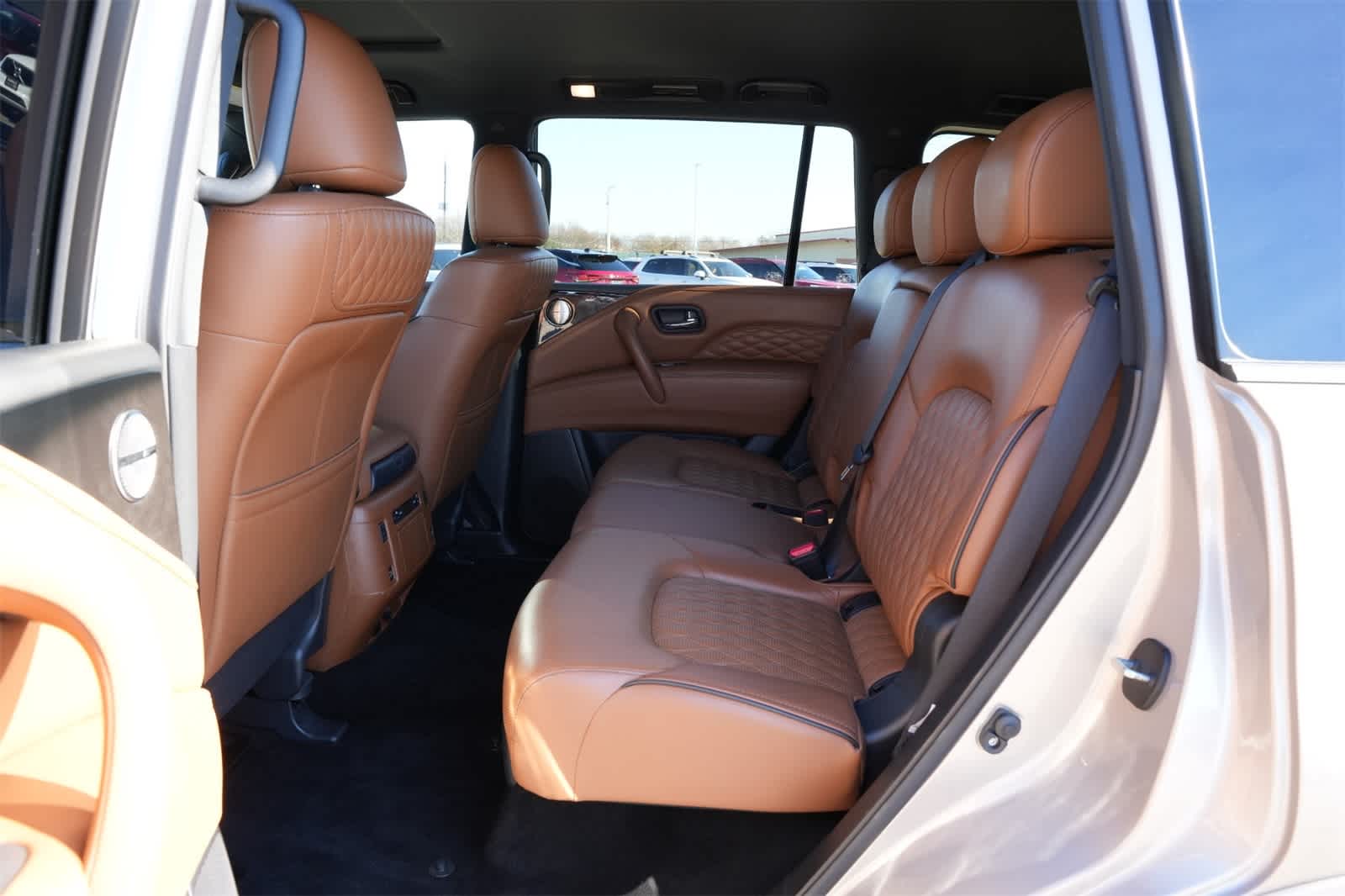 2024 INFINITI QX80 SENSORY