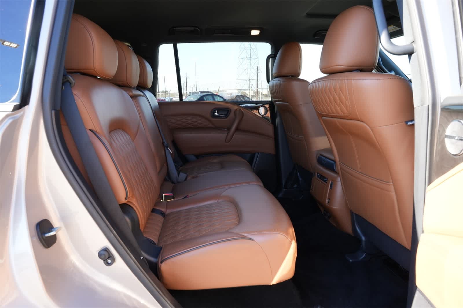 2024 INFINITI QX80 SENSORY