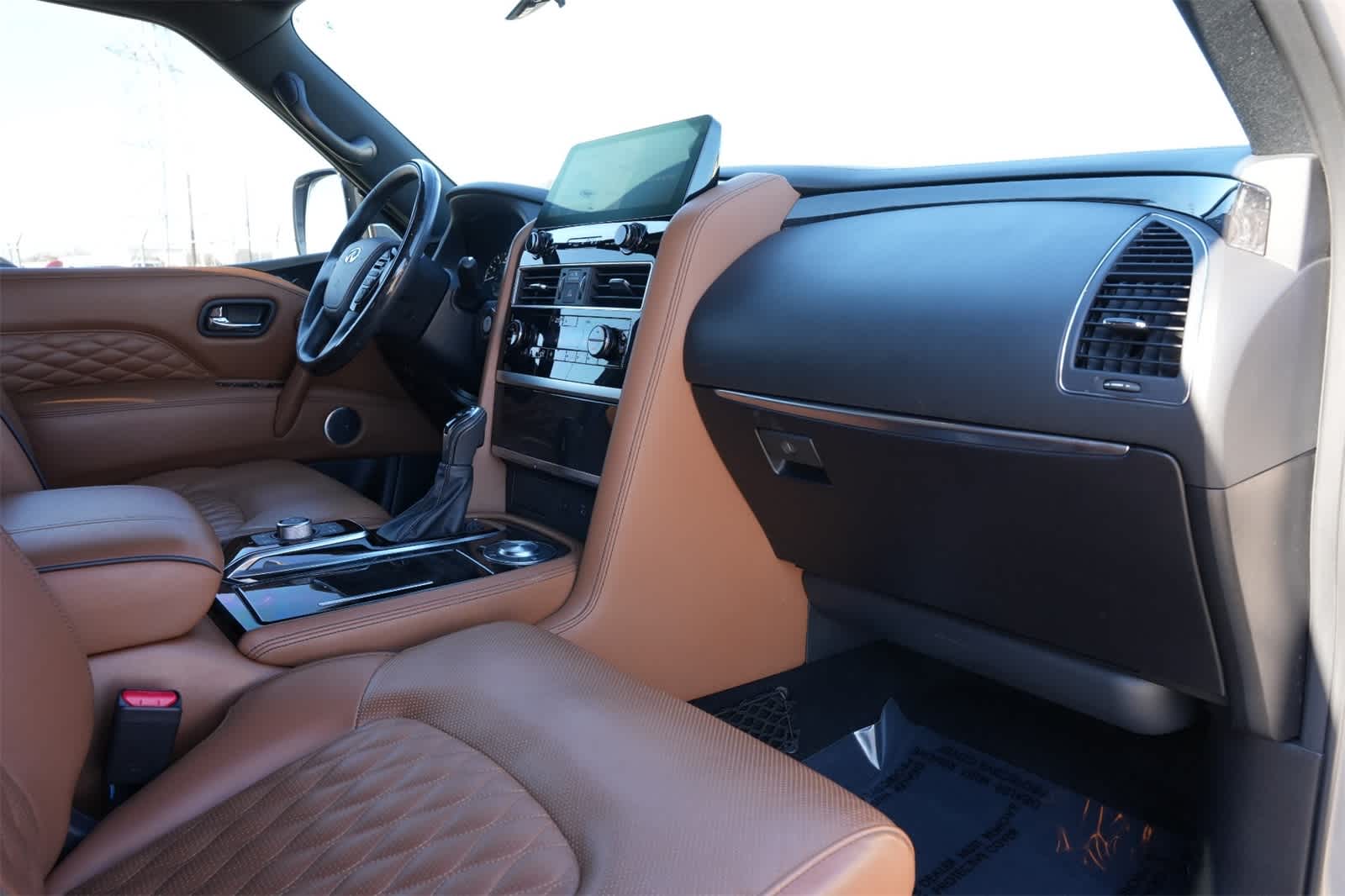 2024 INFINITI QX80 SENSORY