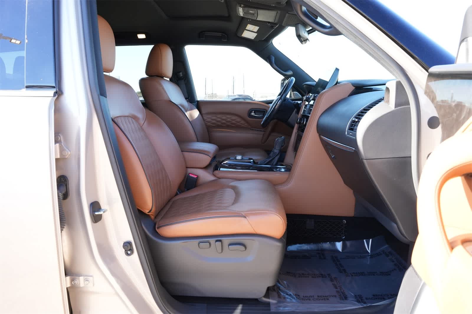 2024 INFINITI QX80 SENSORY
