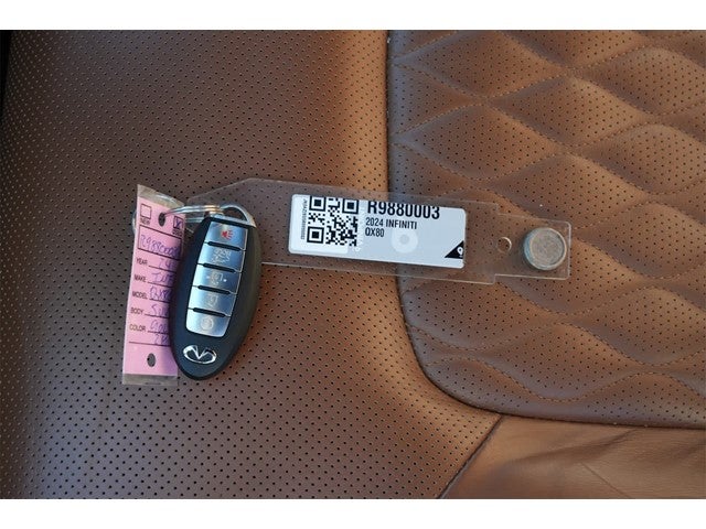 2024 INFINITI QX80 SENSORY