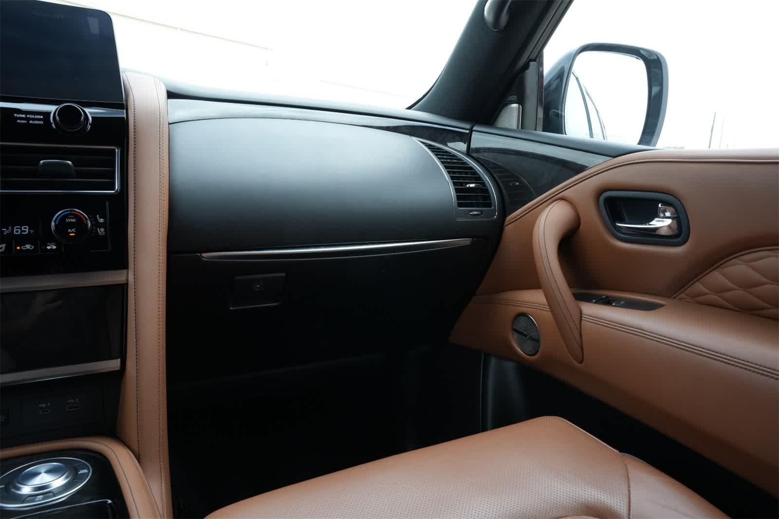 2022 INFINITI QX80 SENSORY