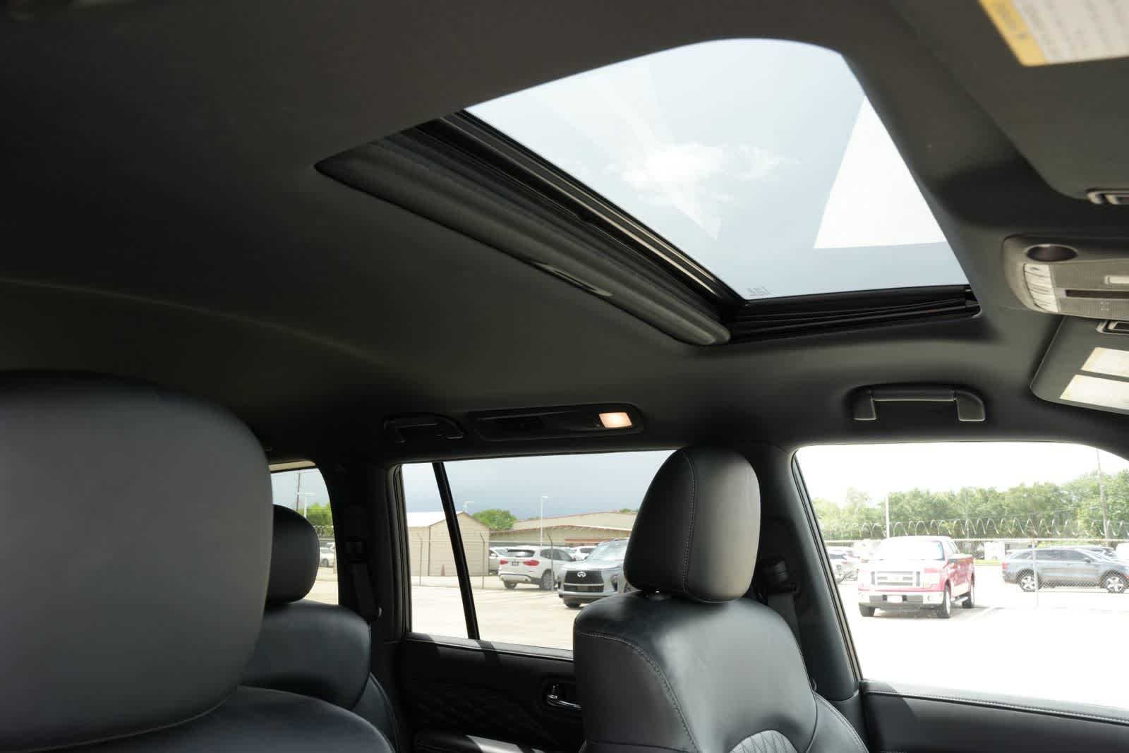 2024 INFINITI QX80 SENSORY