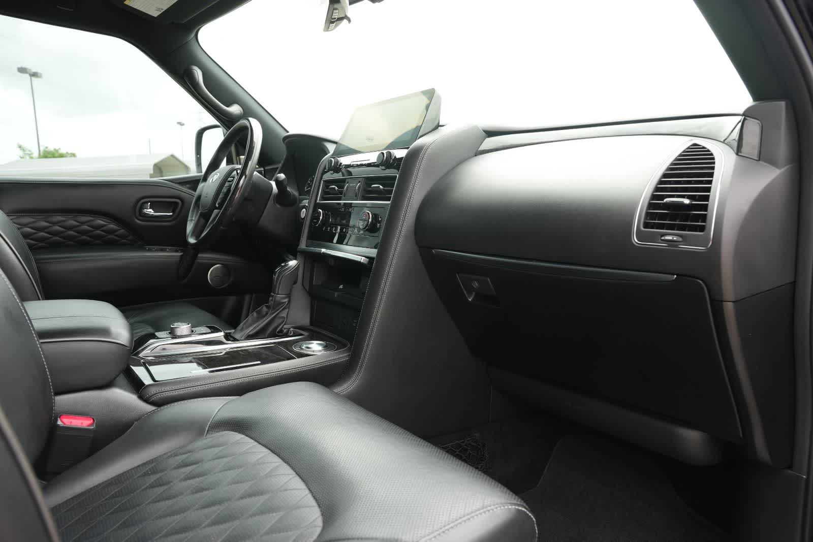 2023 INFINITI QX80 SENSORY