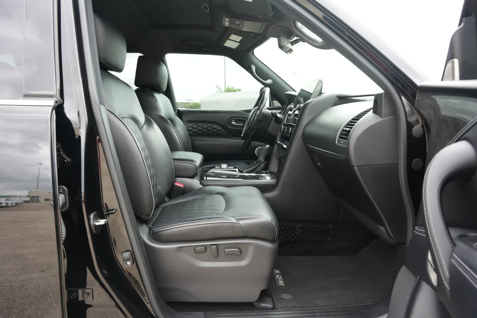 2023 INFINITI QX80 SENSORY