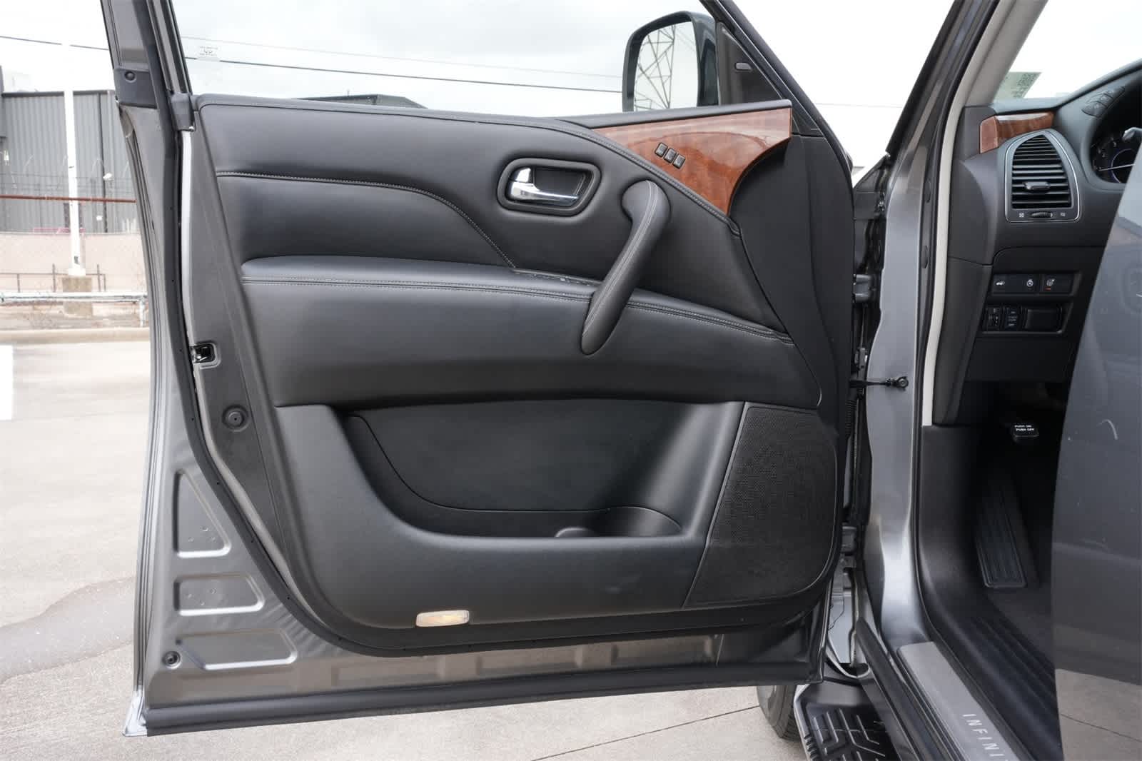 2018 INFINITI QX80 RWD