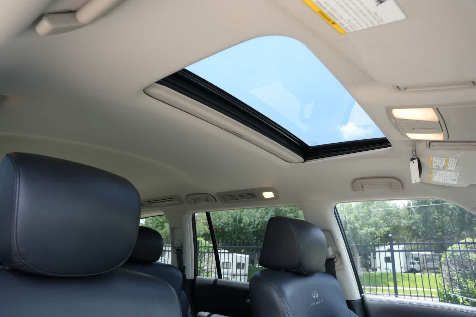 2014 INFINITI QX80 2WD 4dr