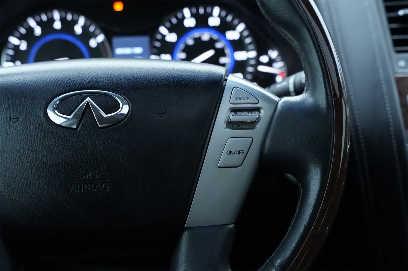 2016 INFINITI QX80 4WD 4dr