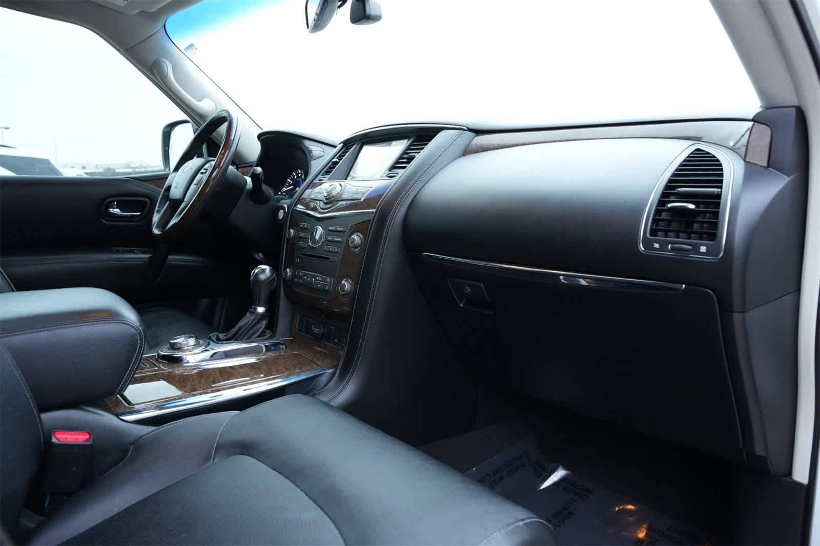 2016 INFINITI QX80 4WD 4dr