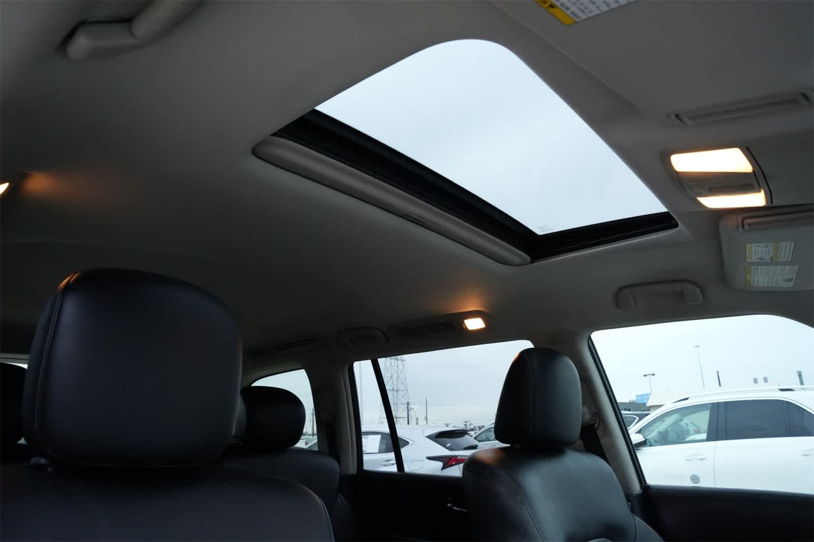 2016 INFINITI QX80 4WD 4dr