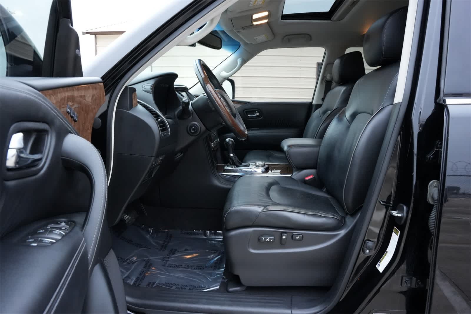 2015 INFINITI QX80 4WD 4dr