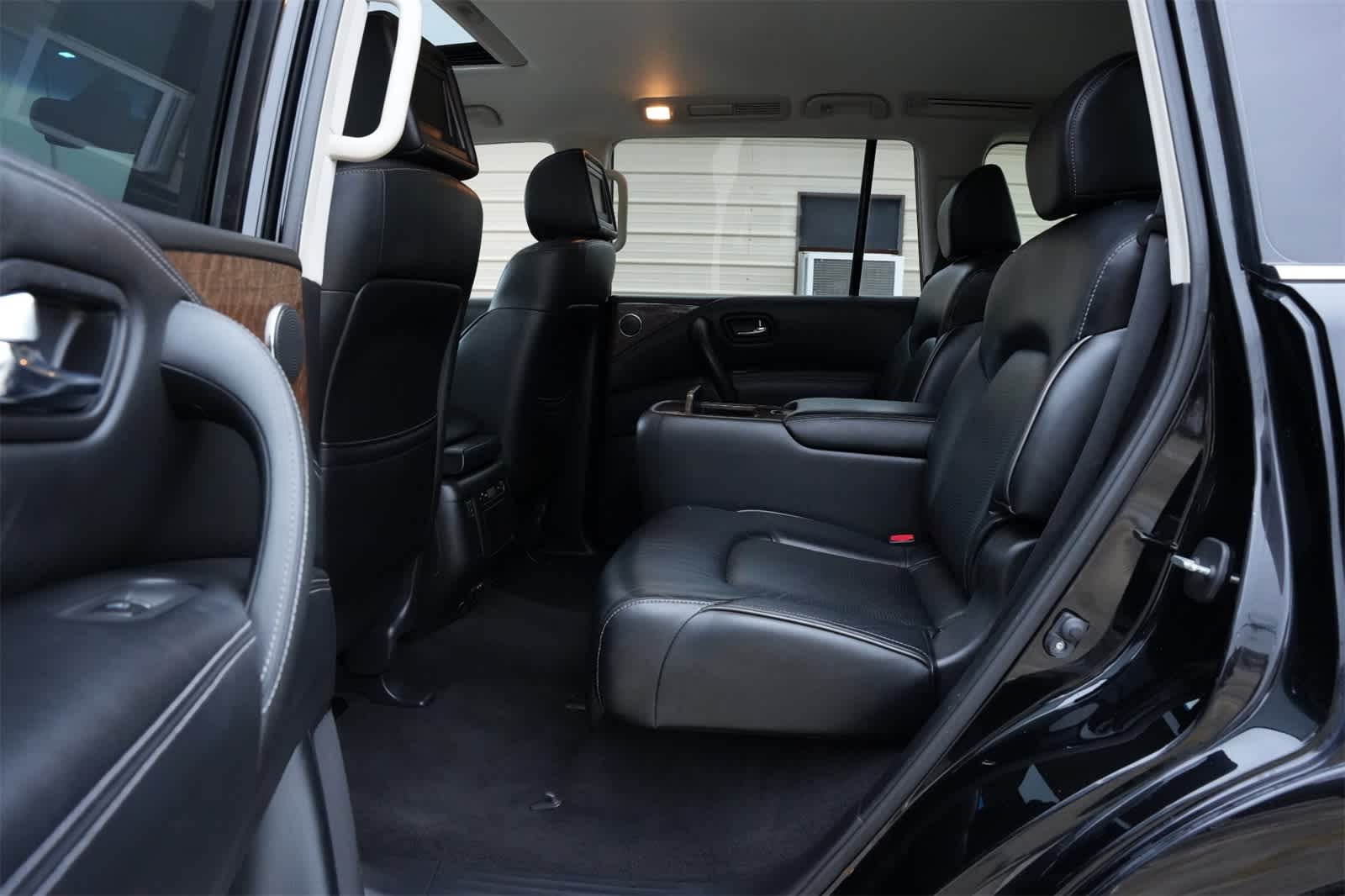 2015 INFINITI QX80 4WD 4dr