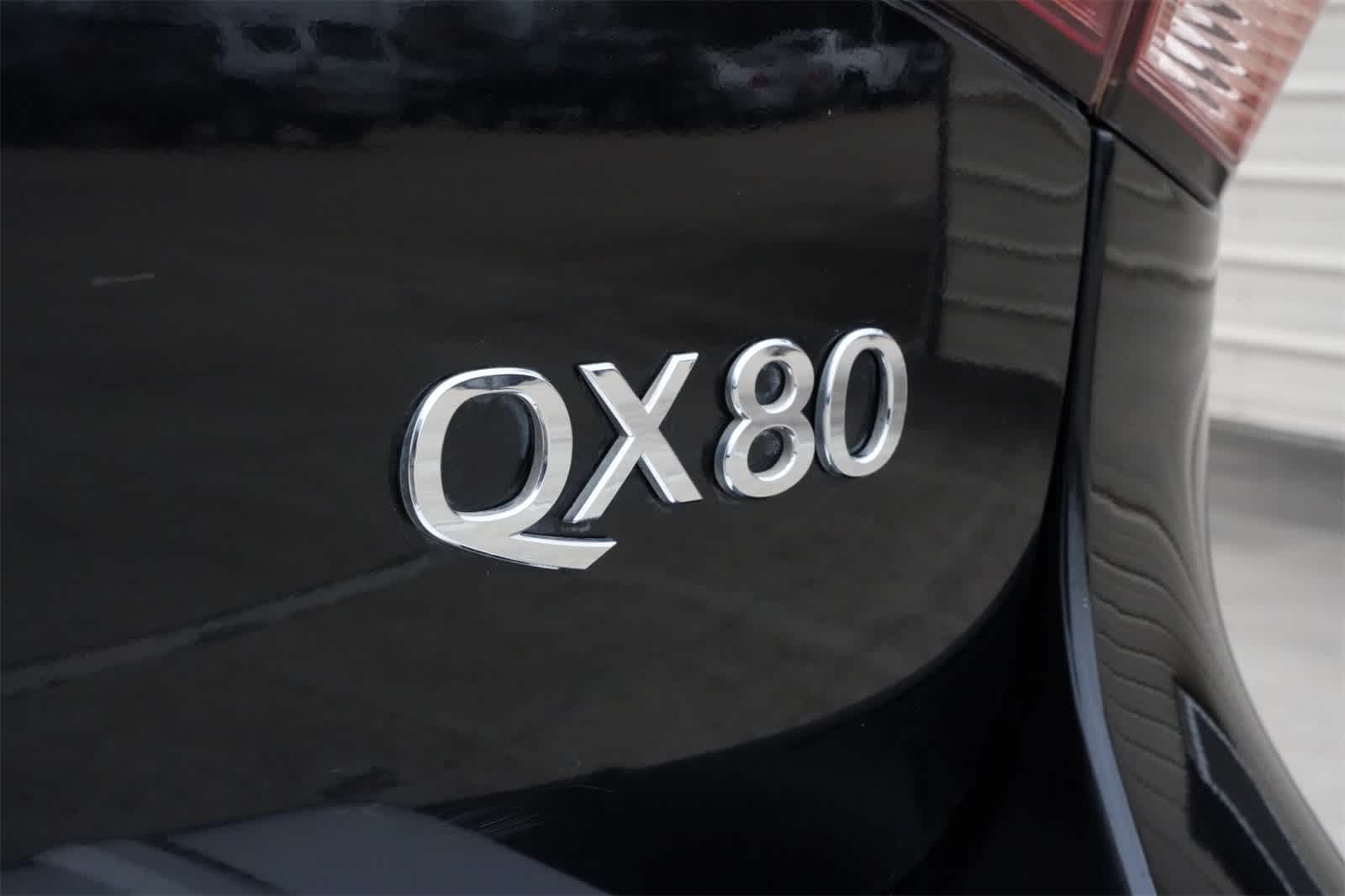 2015 INFINITI QX80 4WD 4dr