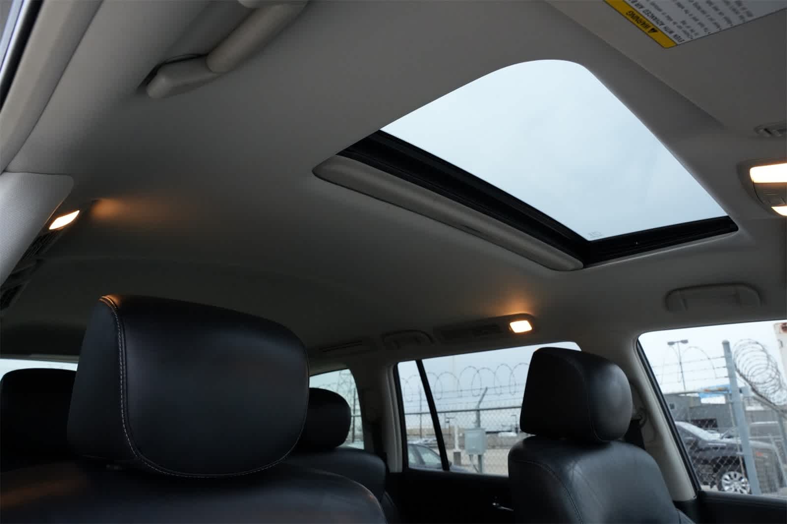 2015 INFINITI QX80 4WD 4dr