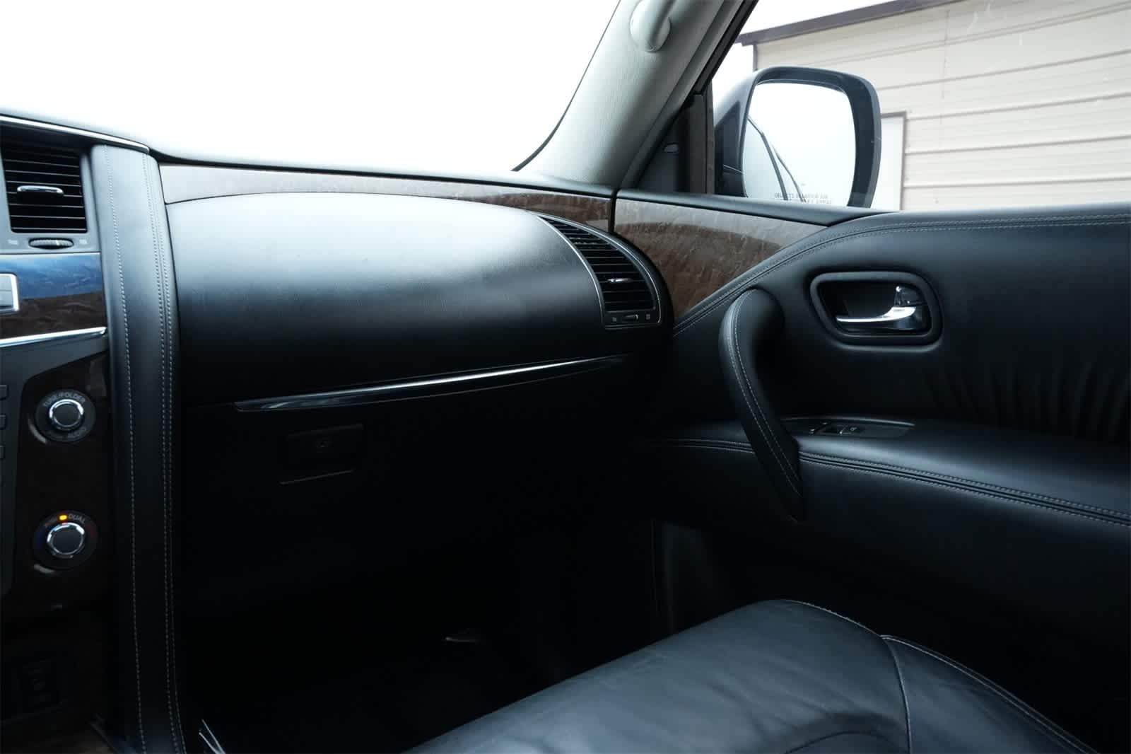 2015 INFINITI QX80 4WD 4dr