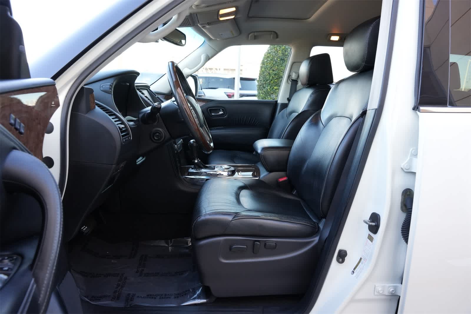 2017 INFINITI QX80 2WD