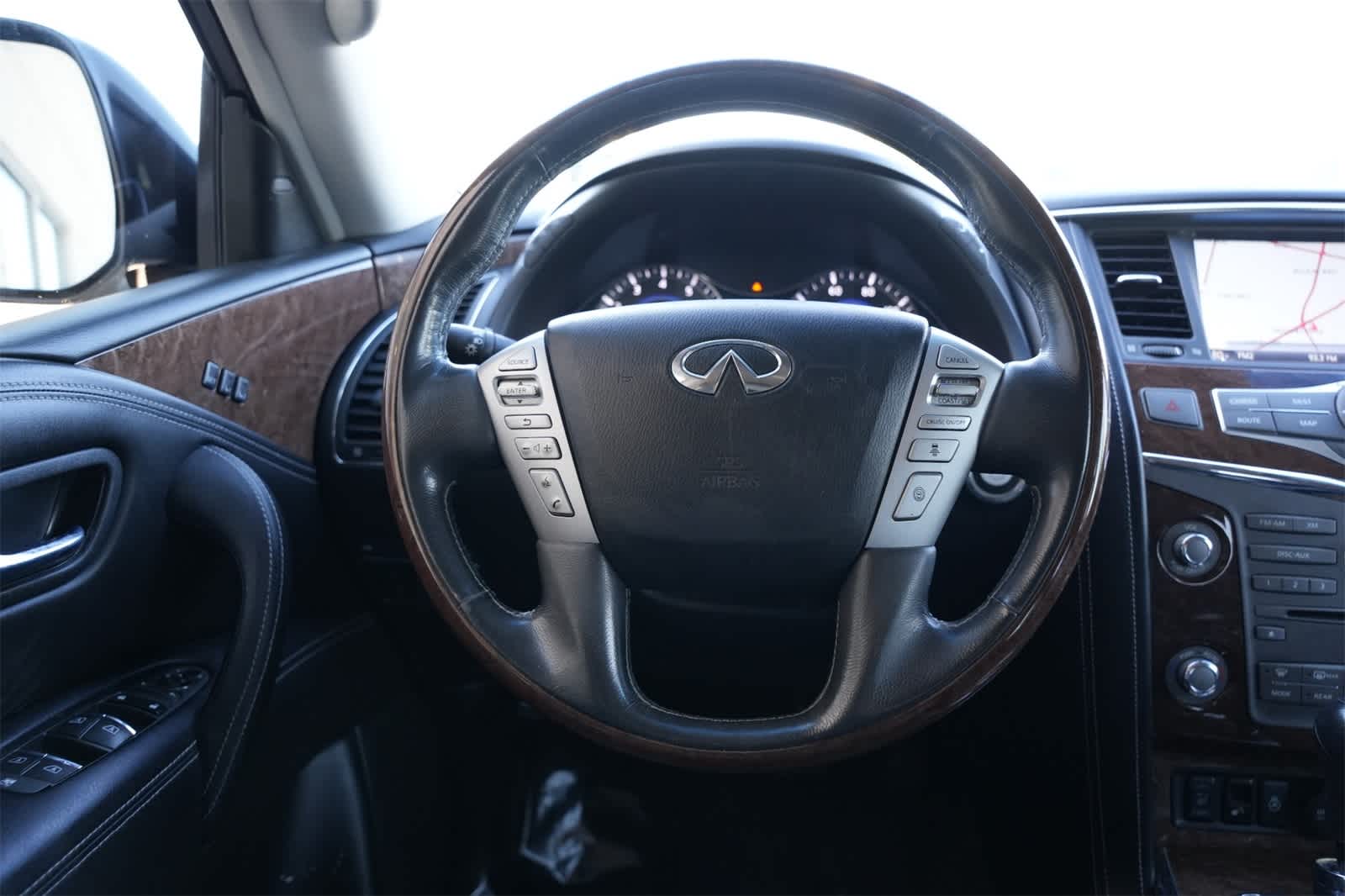 2017 INFINITI QX80 2WD