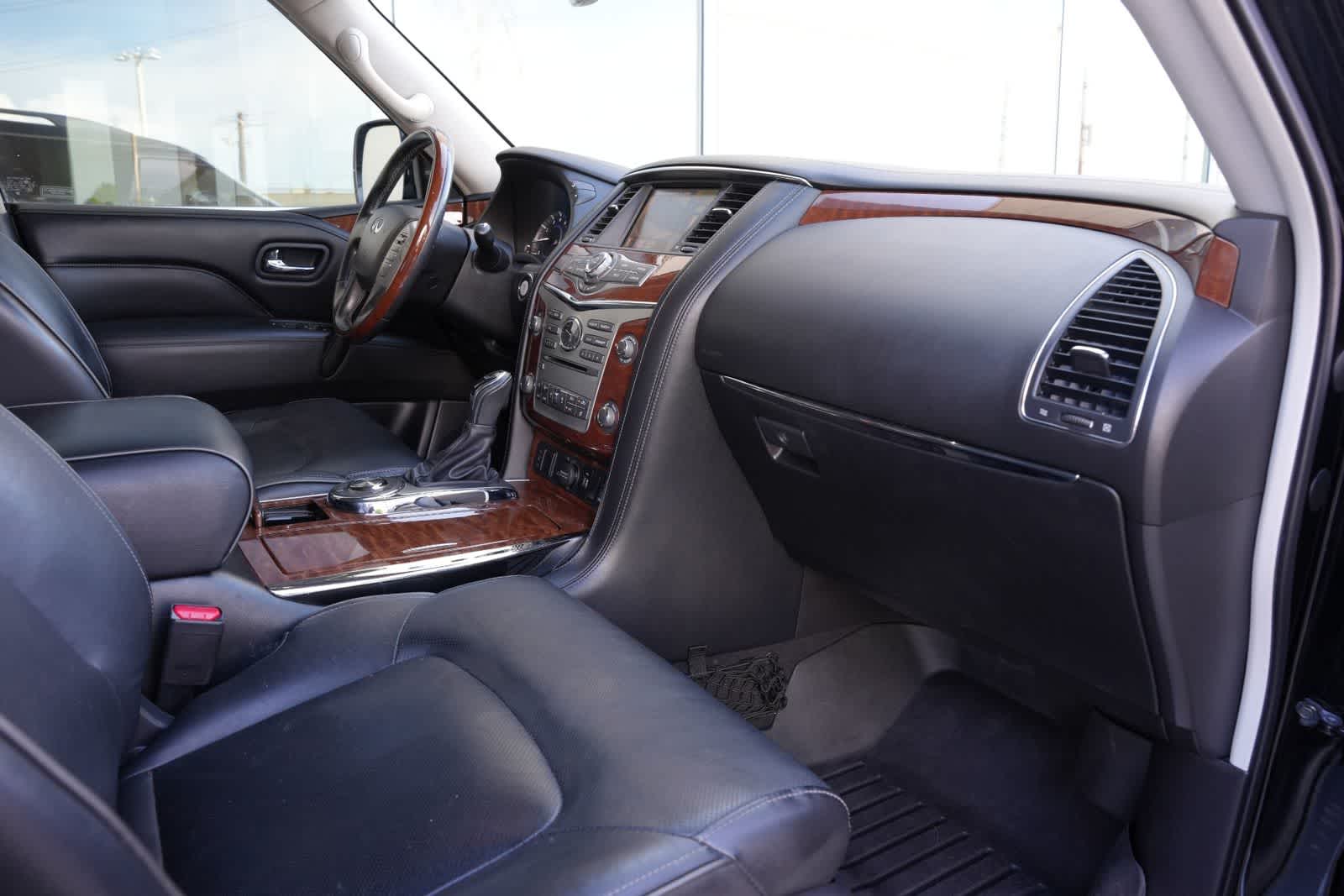 2019 INFINITI QX80 LUXE