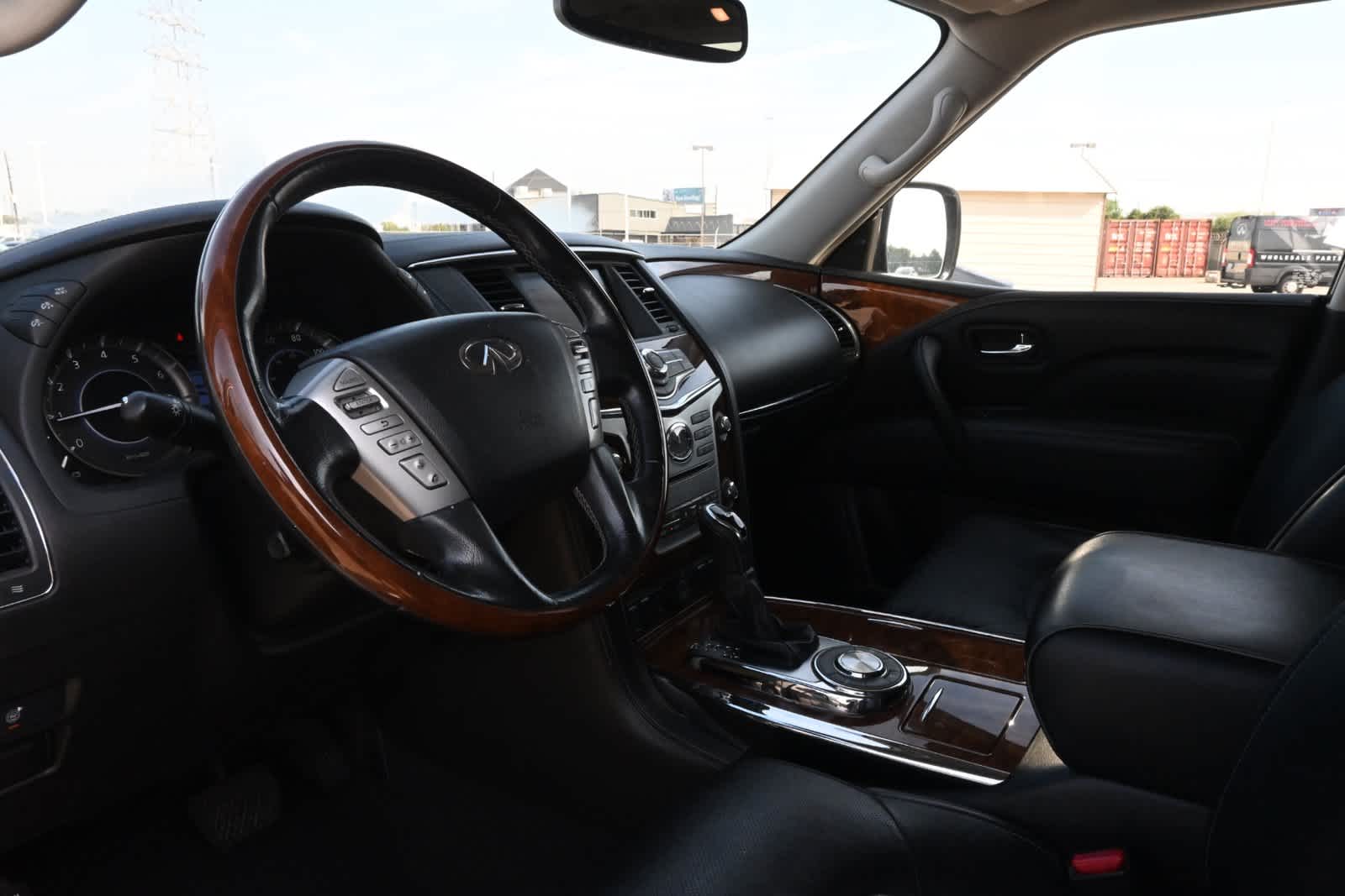 2019 INFINITI QX80 LUXE