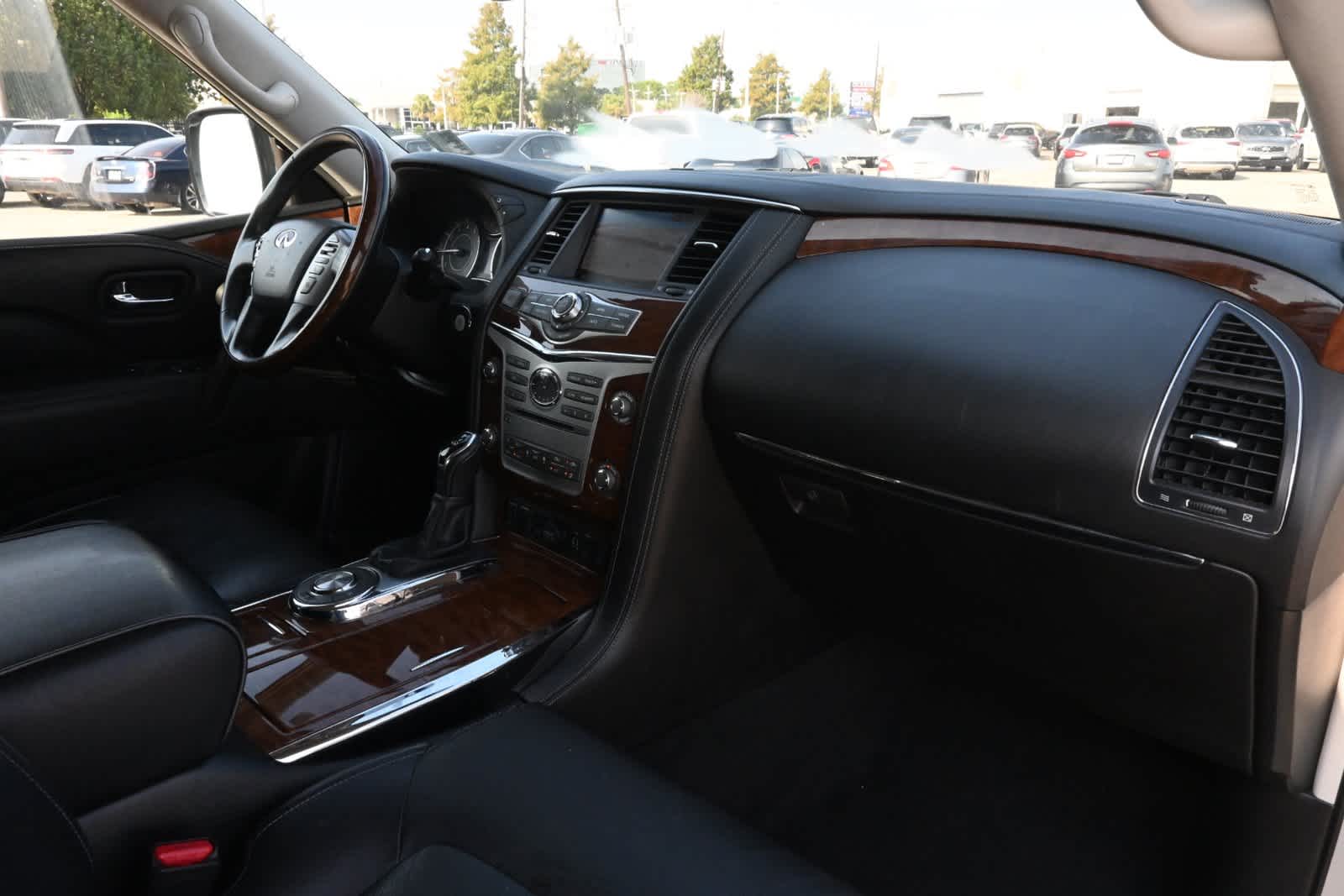 2019 INFINITI QX80 LUXE