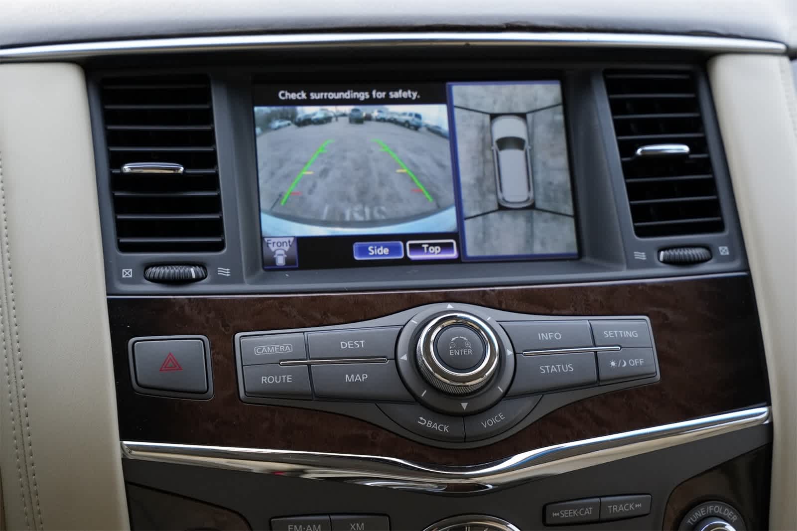 2011 INFINITI QX56 7-passenger