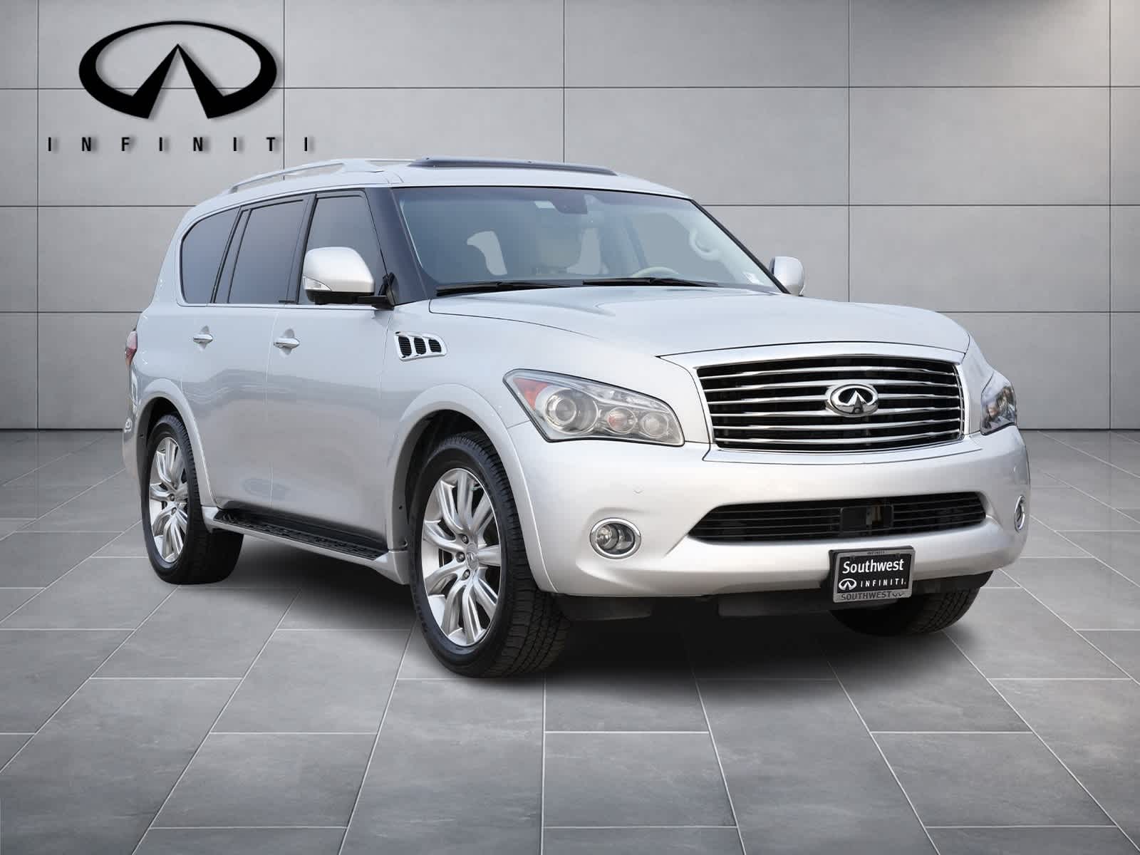 2011 INFINITI QX56 7-passenger