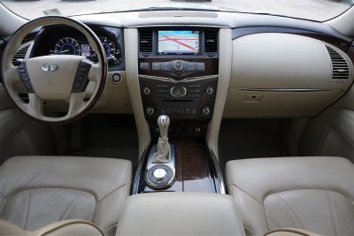 2011 INFINITI QX56 7-passenger