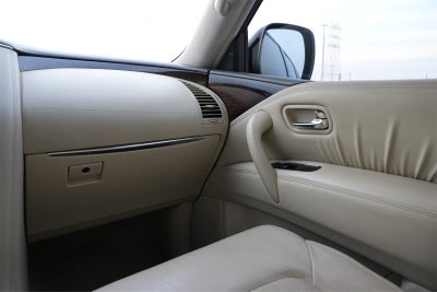 2011 INFINITI QX56 7-passenger