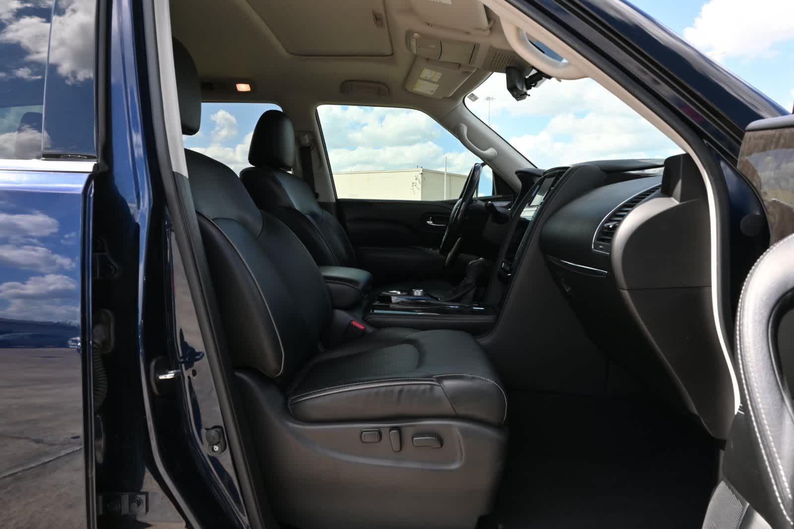 2020 INFINITI QX80 LUXE